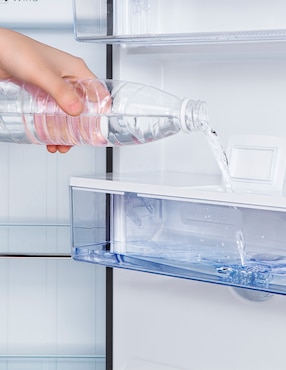 Refrigerador Tcl 22 pies cúbico inverter y no frost y fábrica de hielo SBS22GWD